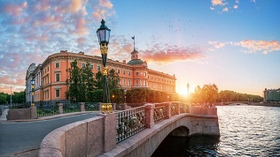 Квест-экскурсия «Санкт-Петербург исполняет желания» от компании «Пешкарус»