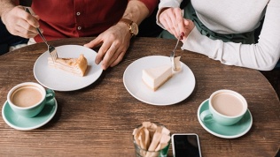 Всё меню и напитки от кофейни Positiff Coffee за полцены