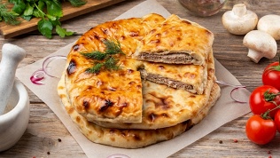 Пицца, осетинские пироги