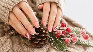 Маникюр и педикюр с покрытием гель-лаком от мастера Юлии