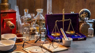 Билет в исторический салон «Аромат времени» за полцены