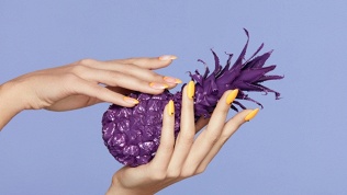 Маникюр и педикюр в студии Polli_Blik