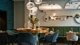 Всё меню и напитки в ресторане европейской кухни Meet