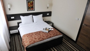 Отдых от 2 ночей на берегу Черного моря в гостинице «Оазис на Молодежной»