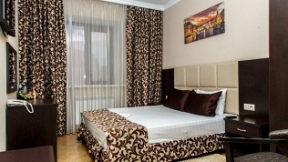 Отель Hotel Marton