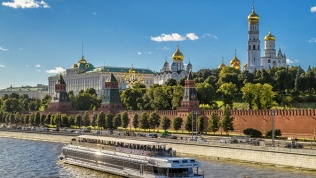 Билет на речную прогулку «Огни небоскребов Premium» от СК «Мосфлот»