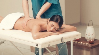 1 или 3 месяца безлимитного посещения сеансов массажа в салоне «Ноэми»