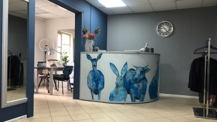 Маникюр и педикюр с покрытием гель-лаком в студии I. N. Project