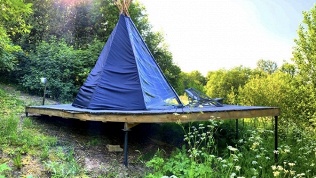 Отдых с посещением музея, мини-зоопарка в глэмпинге «Остров Kattegat»