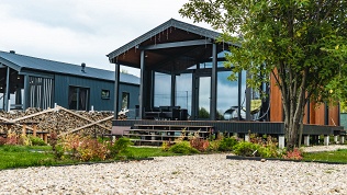 Отдых в доме в стиле барнхаус в Дмитровском районе от IdeaDom