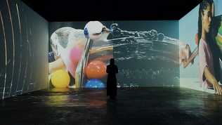 Билеты на шоу, выставку или медиаперформанс в центре «Внутри» за полцены