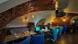 Всё меню кухни и напитки в коктейль-баре 181