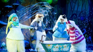 Билет на шоу-сказку «Зайцы» от детского театра Андрея Фартушного