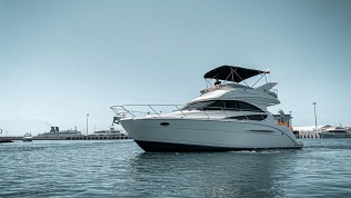 Индивидуальная аренда или рыбалка на яхте с флайбриджем «Меридиан»