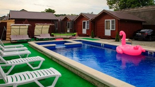 Проживание в Джубге с посещением бассейна в гостевом доме «Николь»