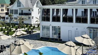 Отдых в Сочи у моря с посещением бассейна в гостевом доме Villa Liran