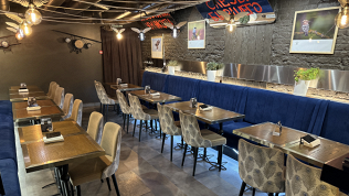 Всё меню кухни и напитки в ресторане «Авис» за полцены