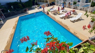 Отдых в Лермонтово в отеле «Экватор»