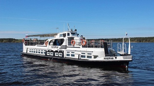 Билет на речную прогулку по Москве-реке на ретро-теплоходе «Лоцман»