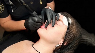 Перманентный макияж бровей, губ и век в студии Mytatu