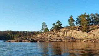 Отдых у озера в Карелии на базе отдыха «Лисичкин берег»