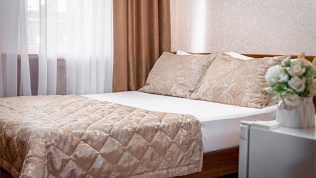 Проживание с завтраками в Сочи в отеле «Марэ»