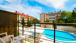 Отдых в Крыму на берегу Черного моря в отеле «Творческая волна»