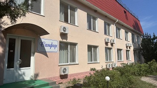 Отдых в Крыму с завтраком на берегу Черного моря в пансионате «Сапфир»