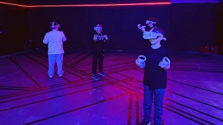 Пакет Mini VR или Standart на праздники от центра развлечений «VR-цех»