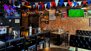 Всё меню кухни и напитки в баре «Рюмочная Ильича» за полцены