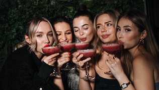 Всё меню кухни и бара в ресторане «Сидрерия»