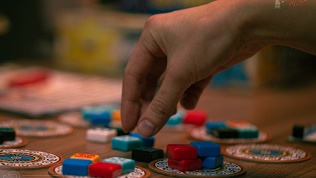 Посещение игротеки с настольными играми от компании «Башня Мага»