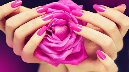 

Маникюр и педикюр с покрытием в салоне красоты Millop Beauty