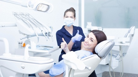 

Гигиена полости рта, экспресс-отбеливание в клинике Dental7