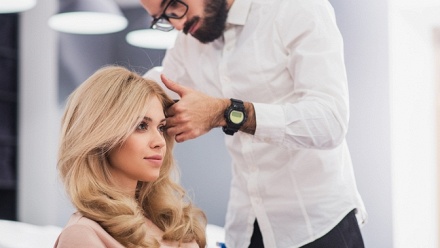 

Стрижка, окрашивание, кератиновое выпрямление волос в салоне Beauty Nailbar