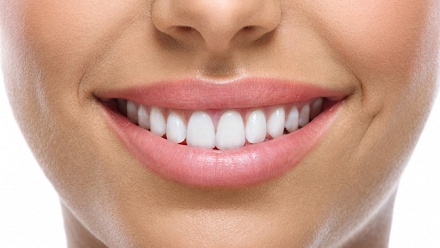 

Гигиена полости рта и лечение кариеса в клинике Smile Clinic