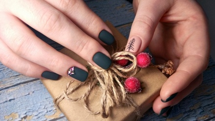 

Маникюр и педикюр в салоне красоты Beauty Salon Kamila