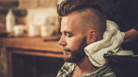 

Мужская или детская стрижка в барбершопе Russian Barbers