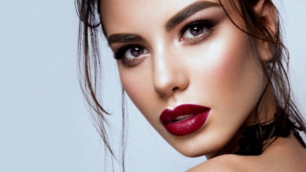 

Наращивание ресниц, оформление бровей в салоне красоты Quick Beauty Studio