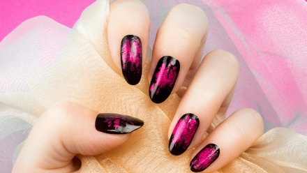 

Маникюр и педикюр с покрытием в Beauty Studio