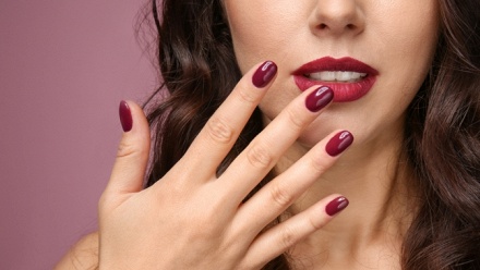 

Маникюр, педикюр с покрытием в студии Naillab_msk