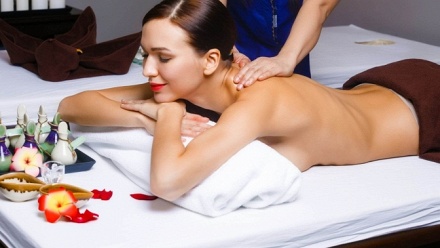 

Массаж и обертывание в студии Beauty Bar Cactus