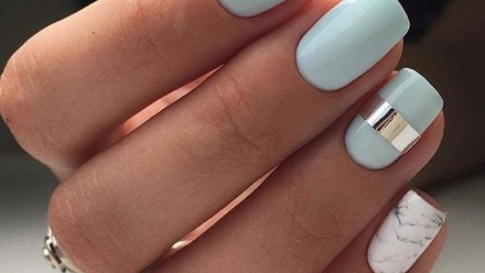 

Маникюр и педикюр с покрытием гель-лаком в Nail Studio by Kari & Bell