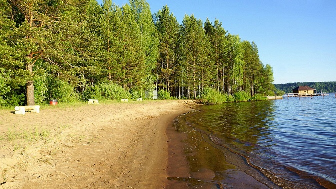 База берег пермский край. База Связист Полазна. База отдыха Связист Пермь Полазна. Река Кама Полазна. База отдыха Полазна Пермский край.