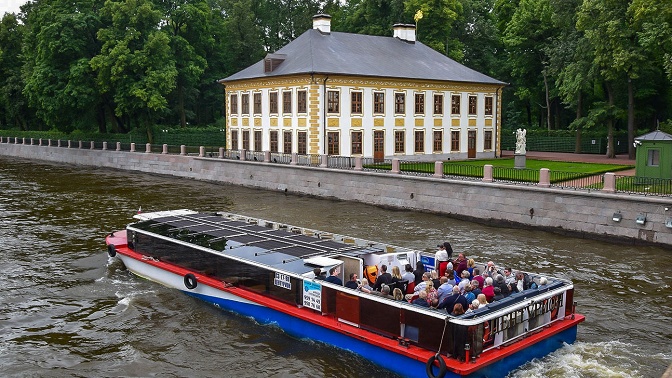 Прогулка под разводными мостами со скидкой