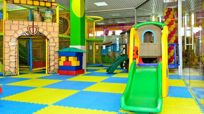 Игровые комнаты в калининграде. Индиго развлекательный центр калининград. 39 королевство калининград. Европа калининград игровой центр. Кинополис калининград карамзина 42.