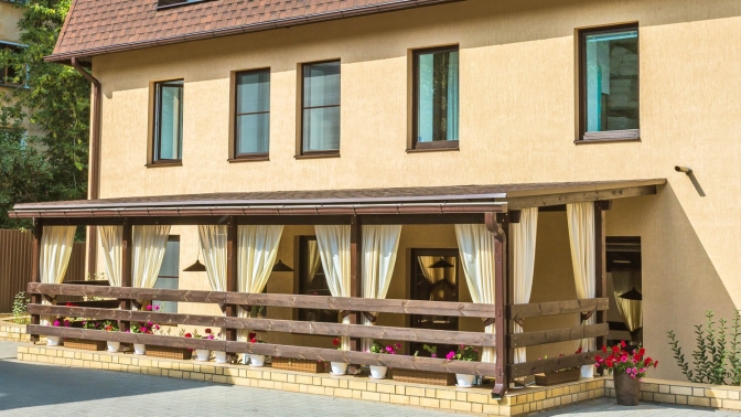 гостиница старый дворик киров. гостиница старый дворик на орловской. старый дворик на мопра киров. отель старый дворик киров. отель старый город рязань двухместные номера.