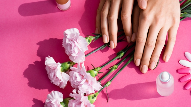 Маникюр и педикюр