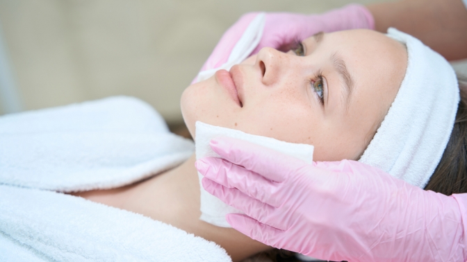 Чистка, пилинг лица
