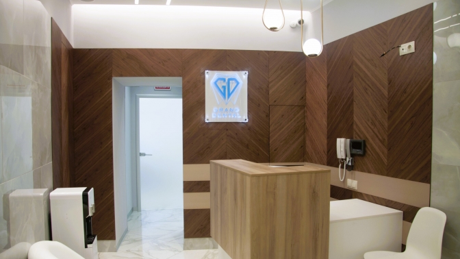 Установка брекет-системы в медицинском центре Grand Dental